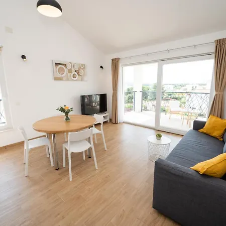 Piskulic Apartment *